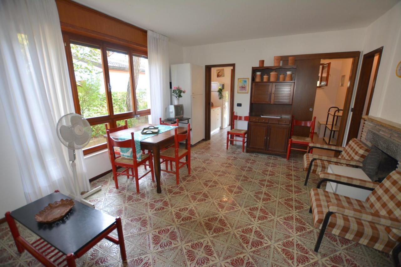 Villa In Lignano Riviera Comfortable Lignano Sabbiadoro Luaran gambar