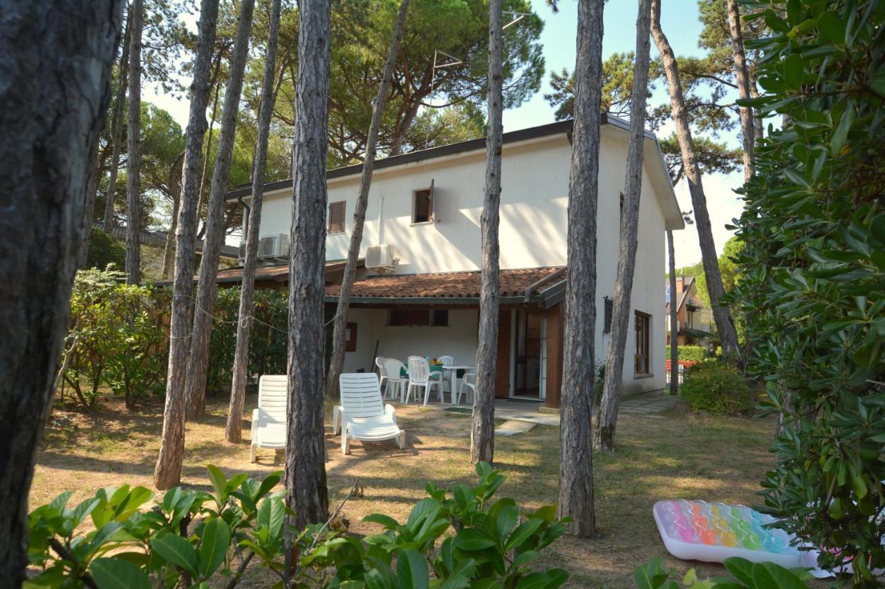 Villa In Lignano Riviera Comfortable Lignano Sabbiadoro Luaran gambar