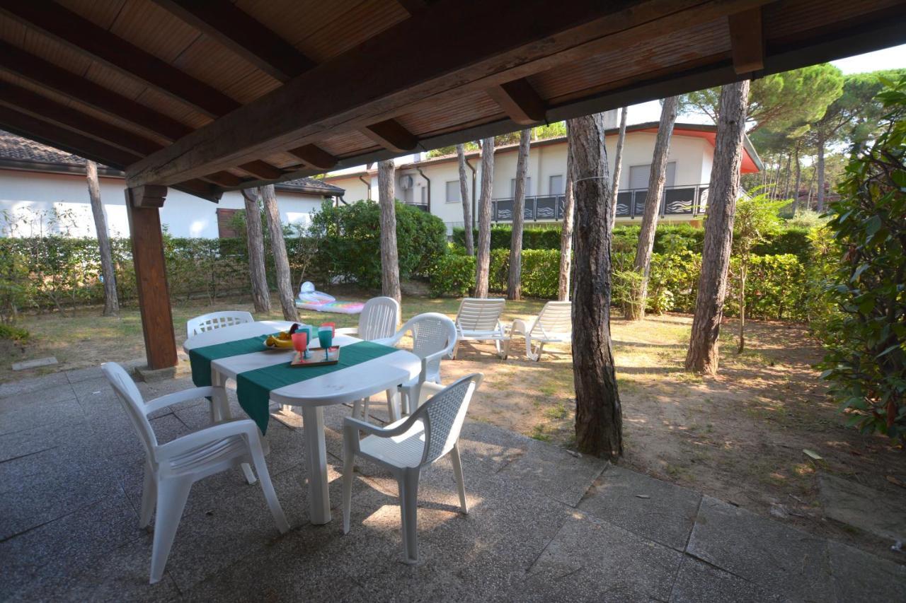 Villa In Lignano Riviera Comfortable Lignano Sabbiadoro Luaran gambar